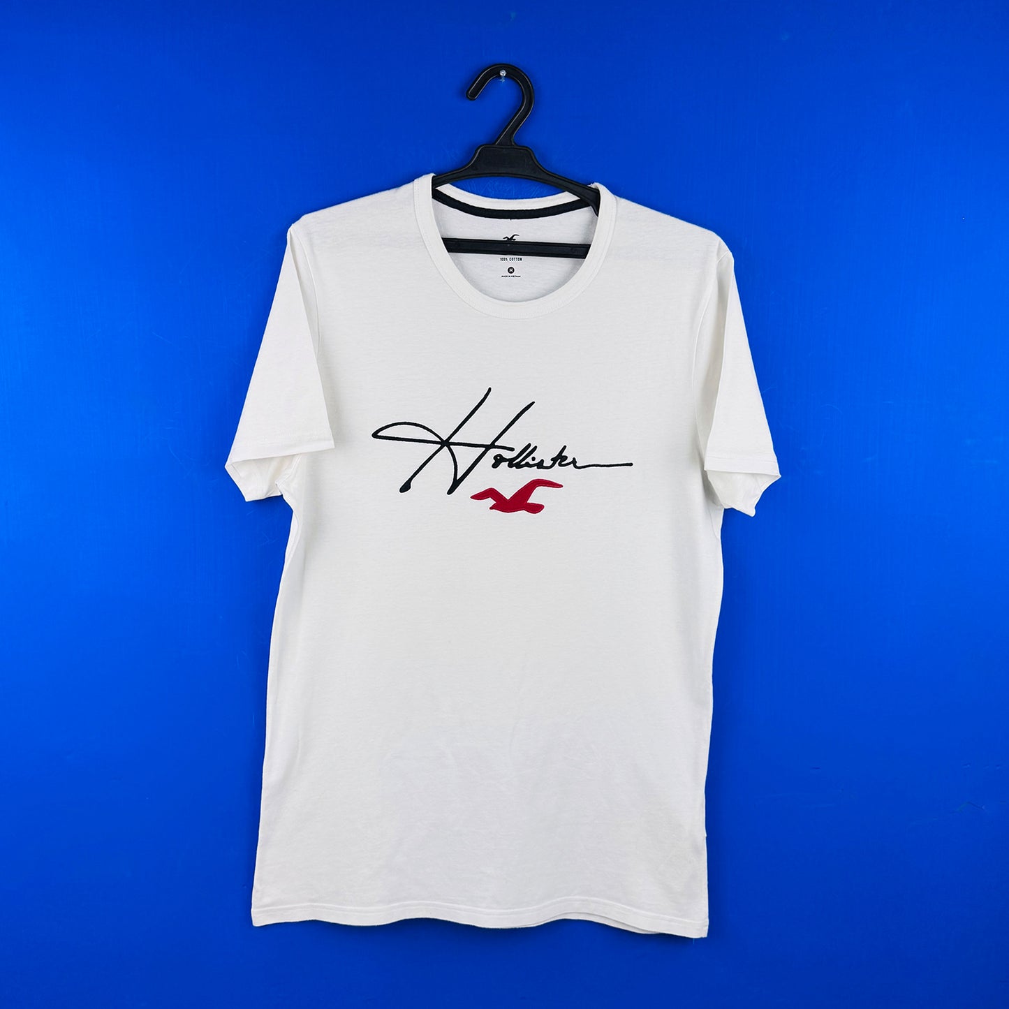 Hollister Men's Logo Icon White T-Shirt (Size Medium)