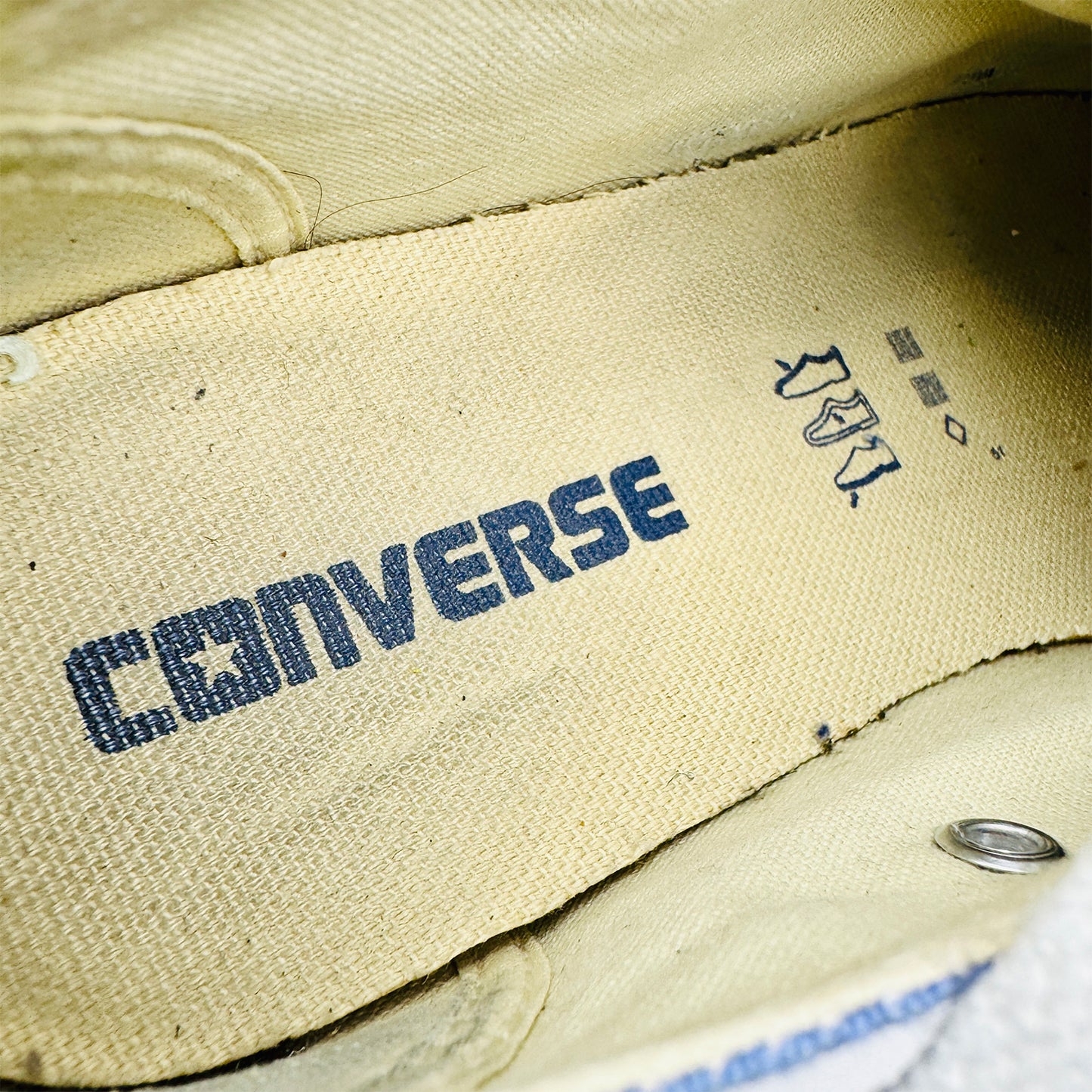 Inside Image of Converse Chuck Taylor All Star OX Shoes (Size 36.5) 136564C