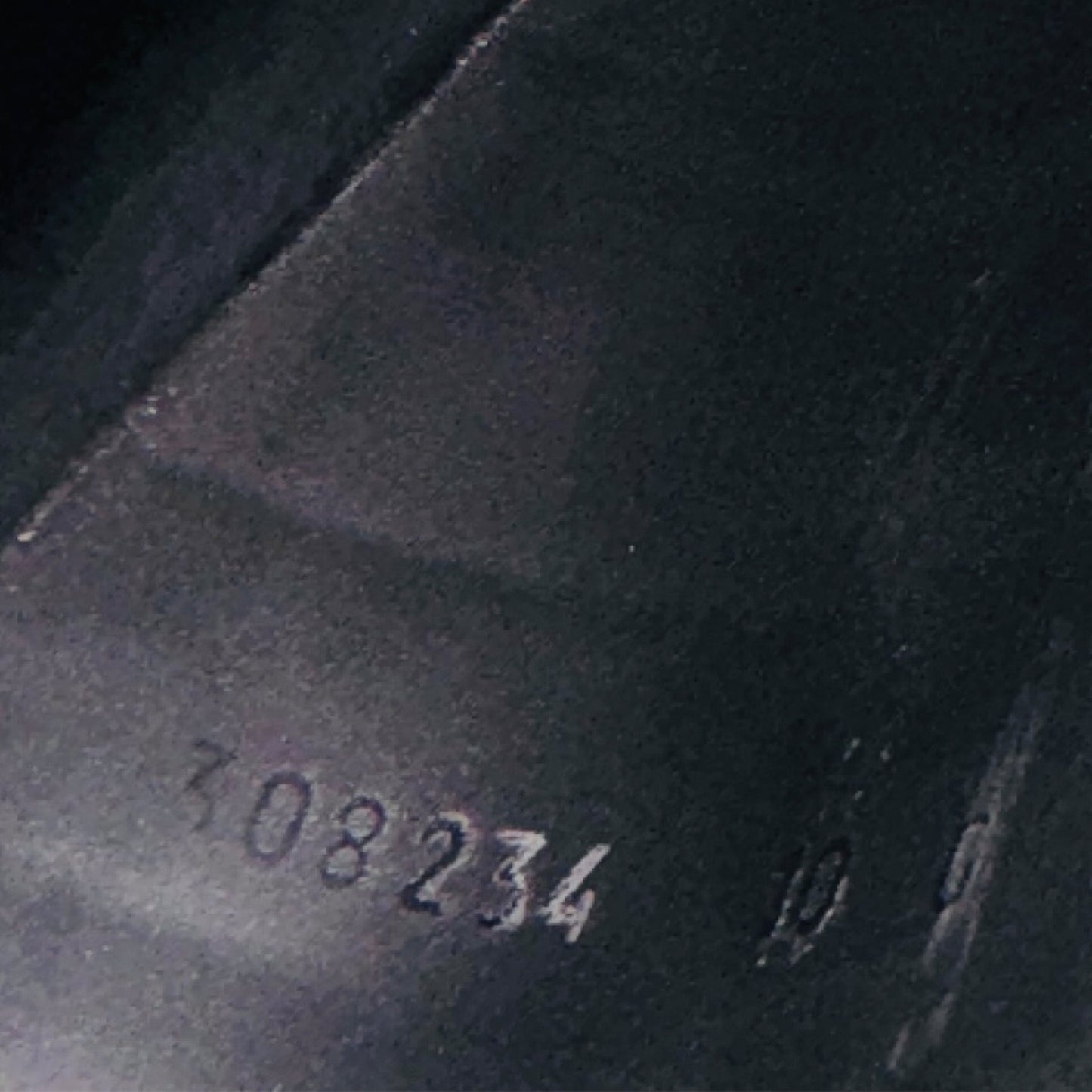 Inside code printing image of Gucci Men's Pursuit 72 Rubber Slides (Size 43.5/44) - 308234