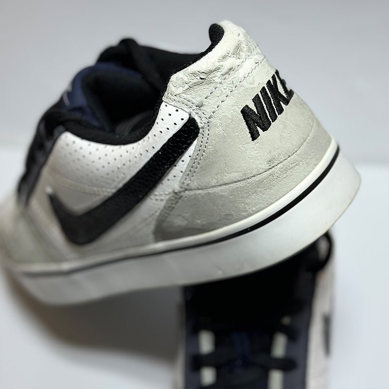 Nike Ruckus Low Shoes - 395770-105