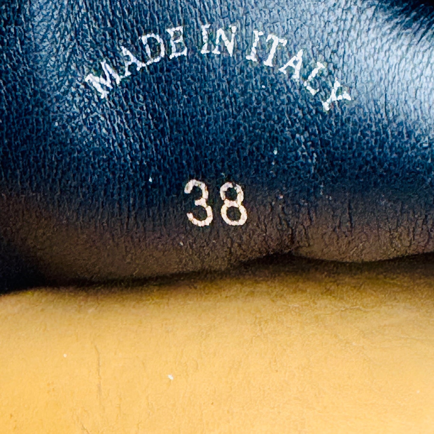 Size and made printing of Loro Piana Summer Walk Black Loafers (Size 38)