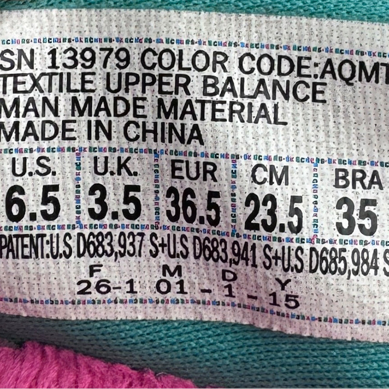 Skechers Women's Go Walk 2 Shoes - 13979 AQMT