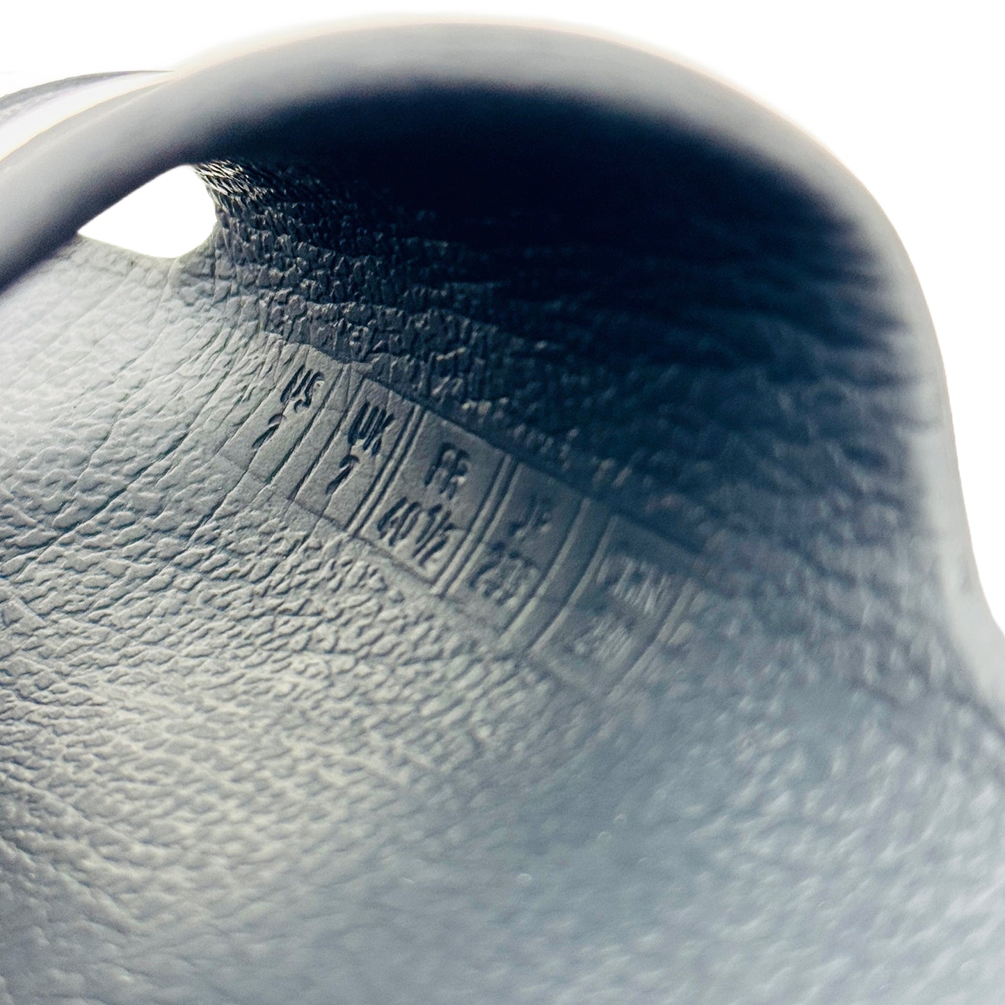 Adidas Men's Adilette Slides (Size 40.5/41)