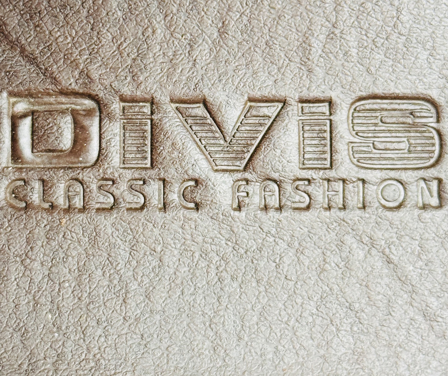 Divis Men's Classic Fashion Loafer Shoes (Size 40/41)