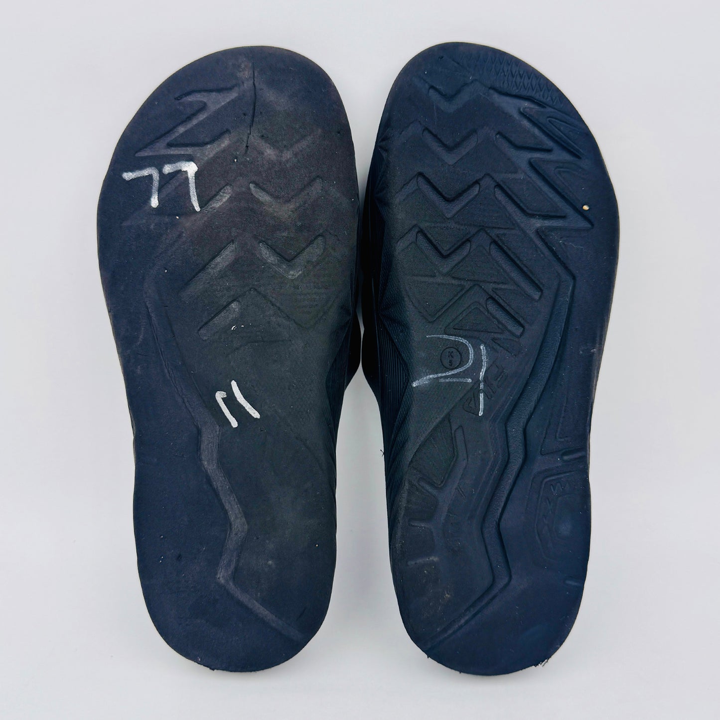 Fila Women's Blue Slides (Size 36/37)