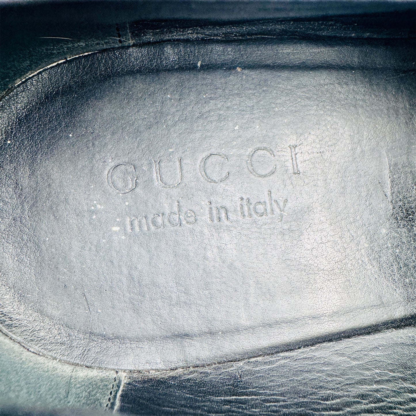 Gucci Metal Logo Detail Black Loafers (Size 42/42.5) - 253304