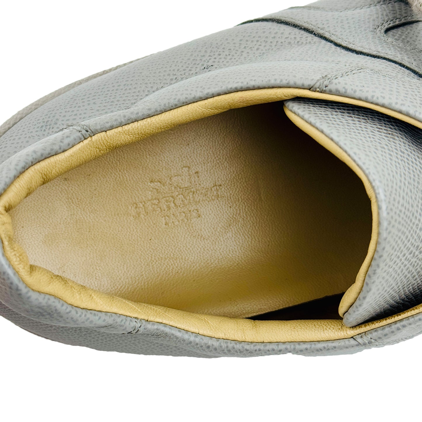 Hermes Men's Quicker Gray Sneaker Shoes (Size 42/42.5)