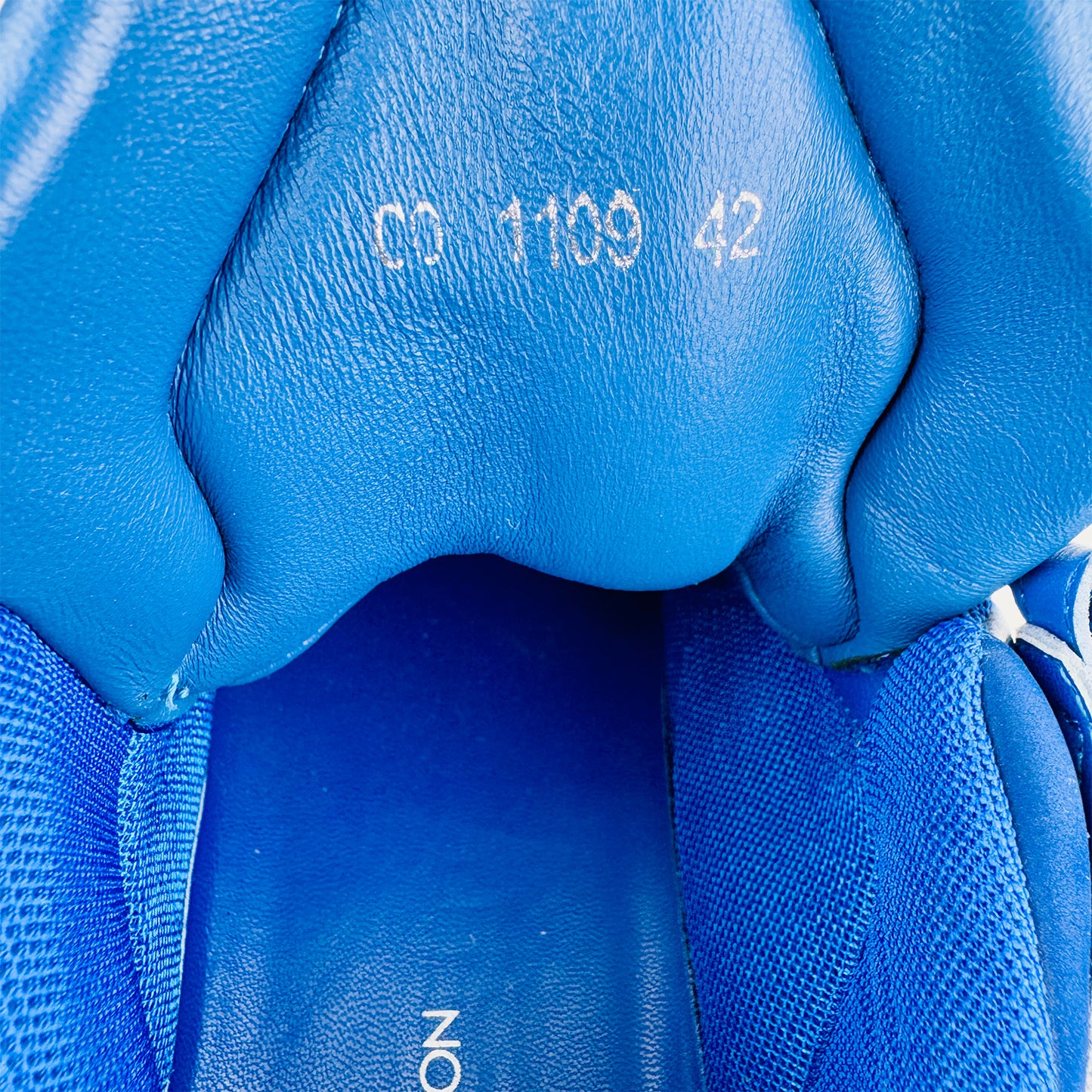 Louis Vuitton Arclight Blue Trainer Shoes (Size 42/42.5) - 1A881O