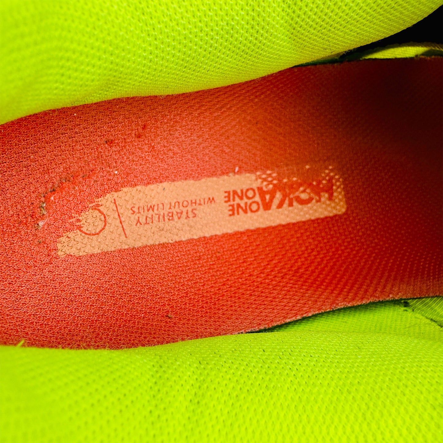 New Balance 690 Shoes (Size 42) - MT690LH1