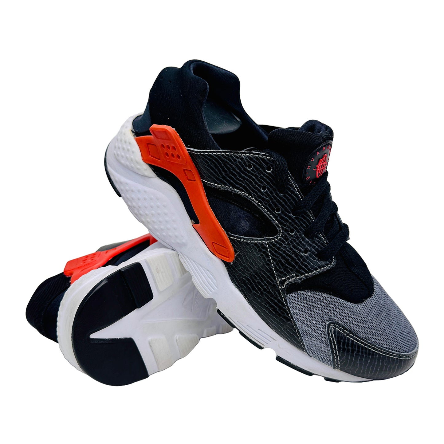 Nike Air Huarache Run Shoes (Size 40) - 654275-010