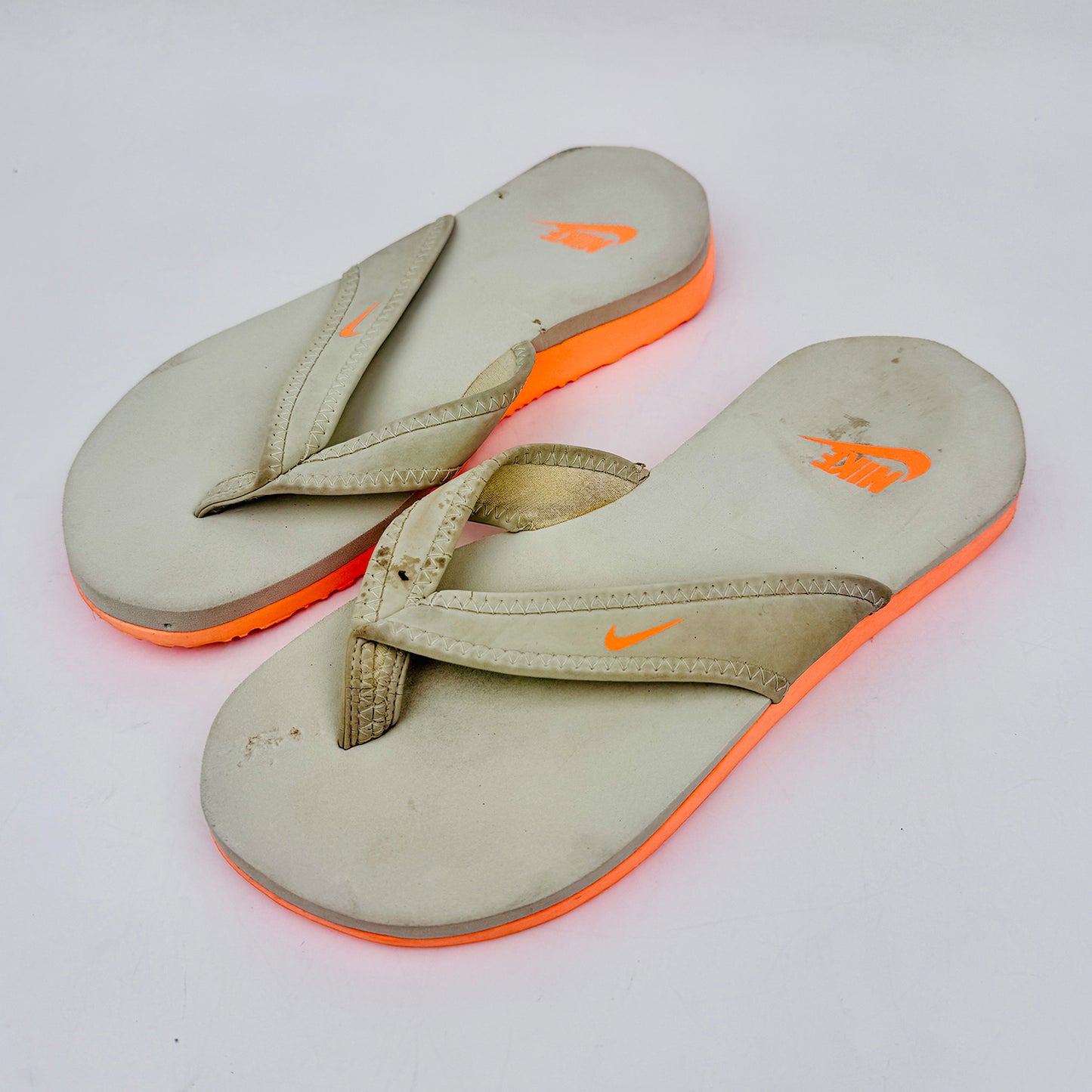 Nike Comfort Cushioned Thong Slides (Size 36/37) - 344087-280