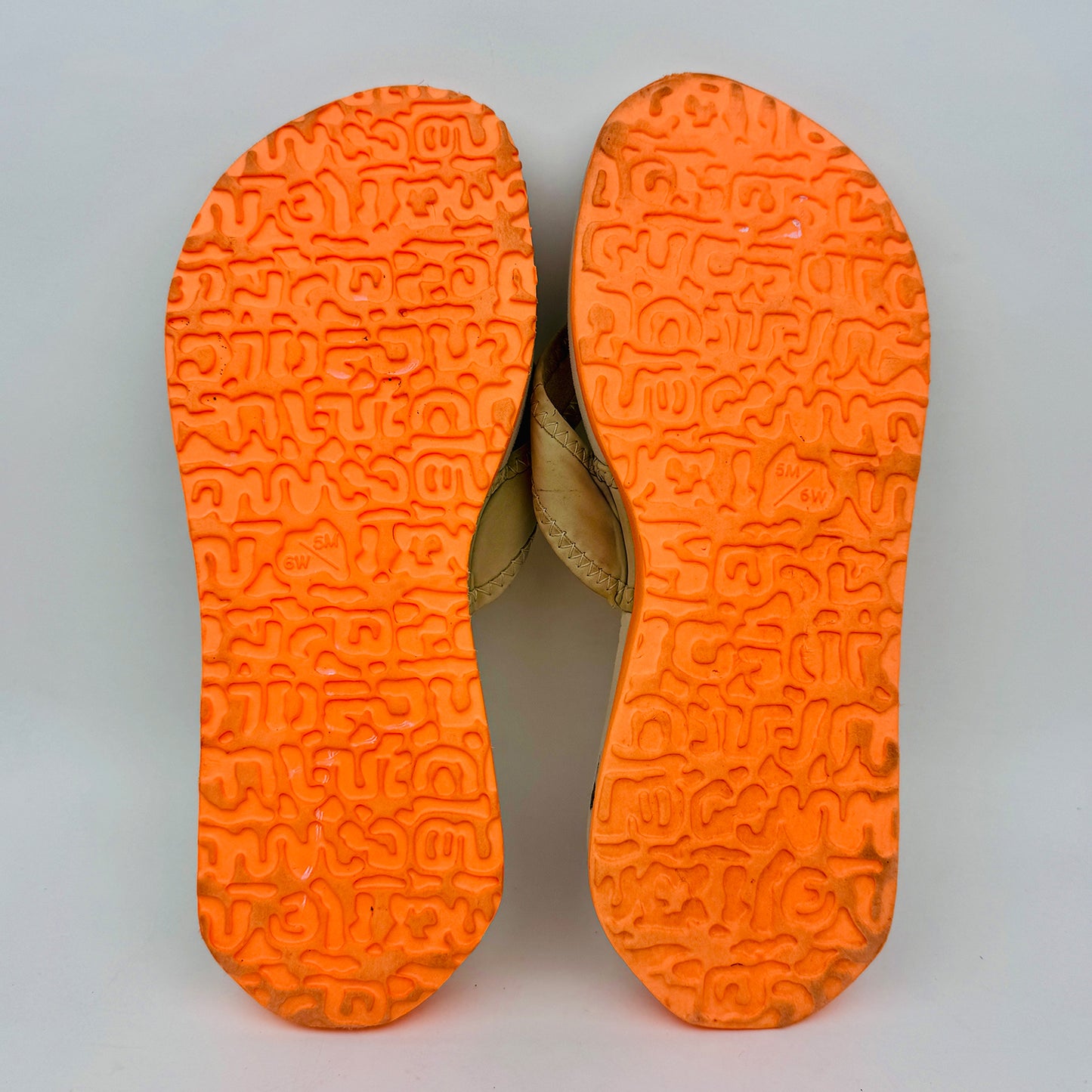 Nike Comfort Cushioned Thong Slides (Size 36/37) - 344087-280