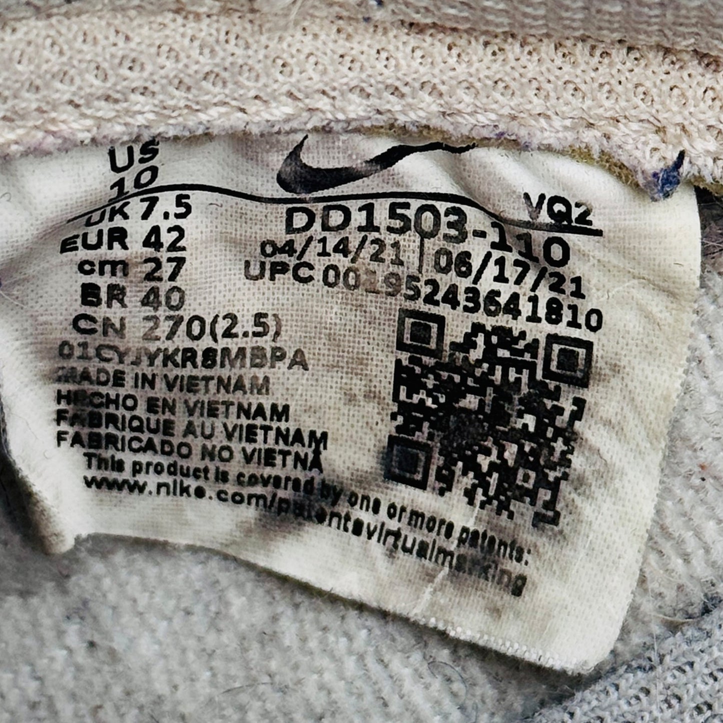 Nike Dunk Low Sneaker Shoes (Size 42) - DD1503-110