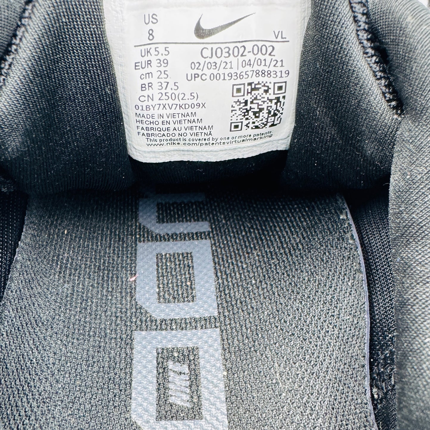 Nike Women's Air Zoom Winfilo 7 Shoes (Size 39) - CJ0302-002