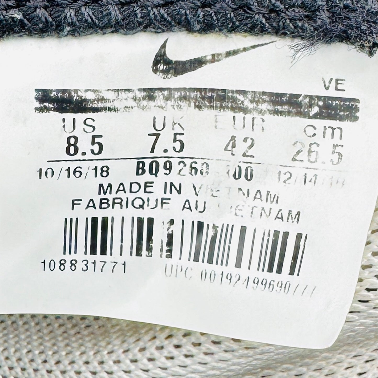 Nike Zoom Strike 2 SE Shoes (Size 42) - BQ9260-100