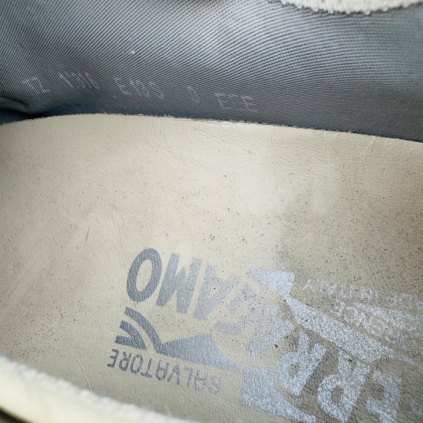 Salvatore Ferragamo Leather Low Trainers Shoes (Size 43/43.5)