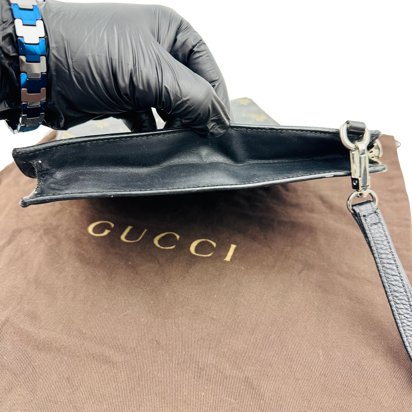 Gucci GG Supreme Tiger Print Zippered Clutch Bag - 575136