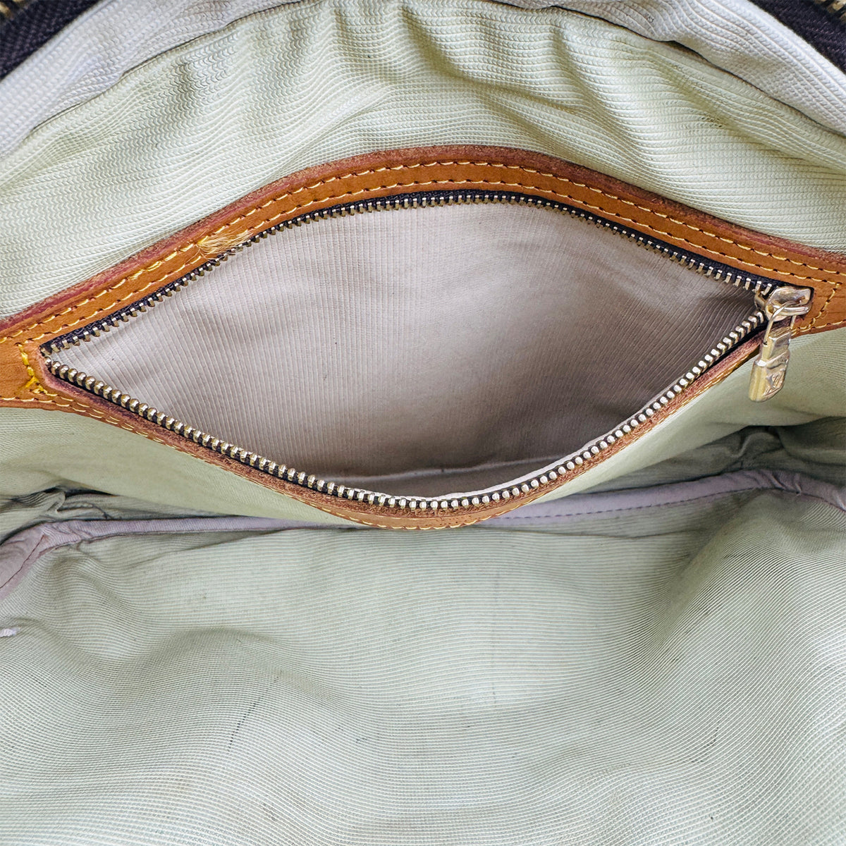 Louis Vuitton Reporter PM Monogram Crossbody Bag - M45254