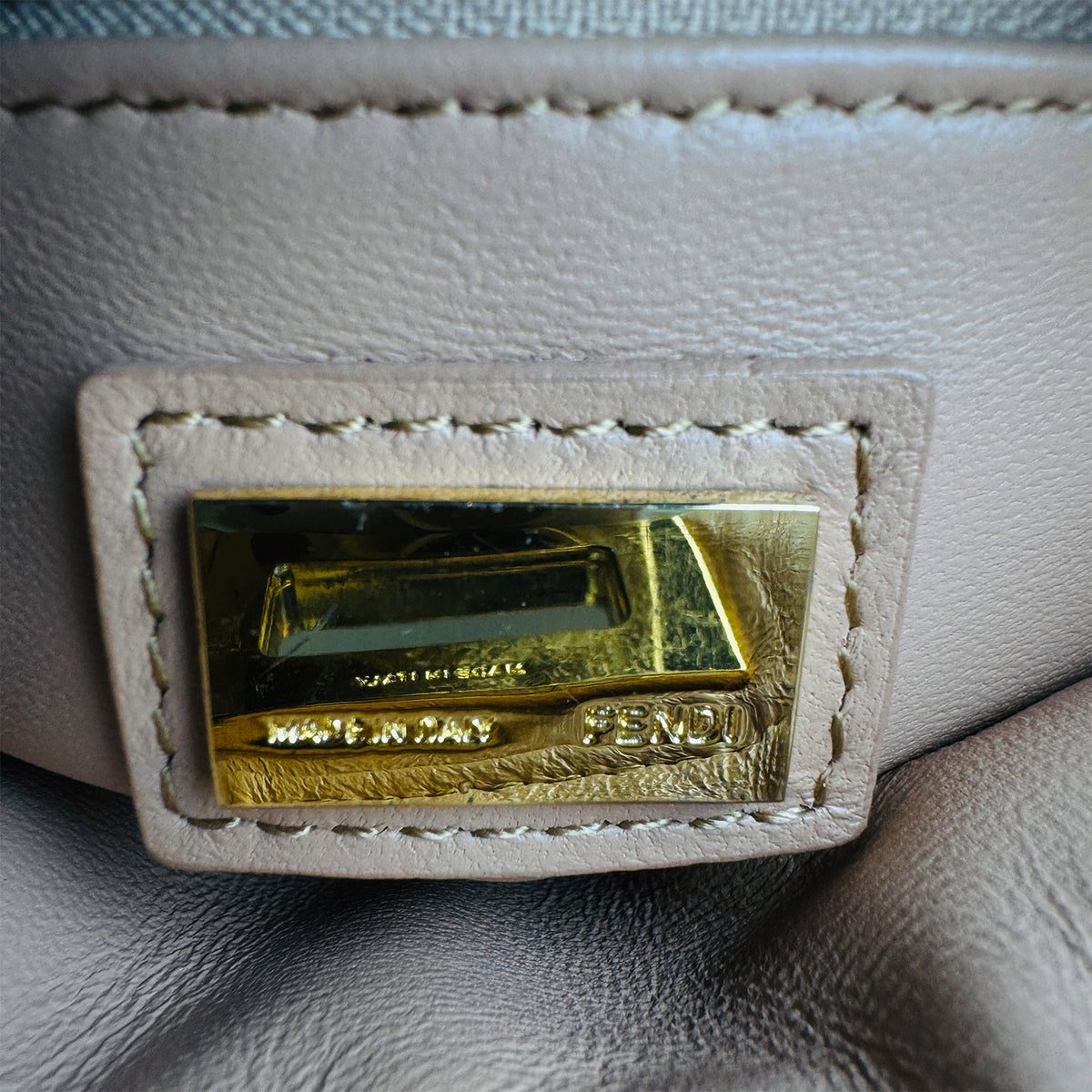Fendi Mini Peekaboo Satchel Satchel Bag - 8BN244