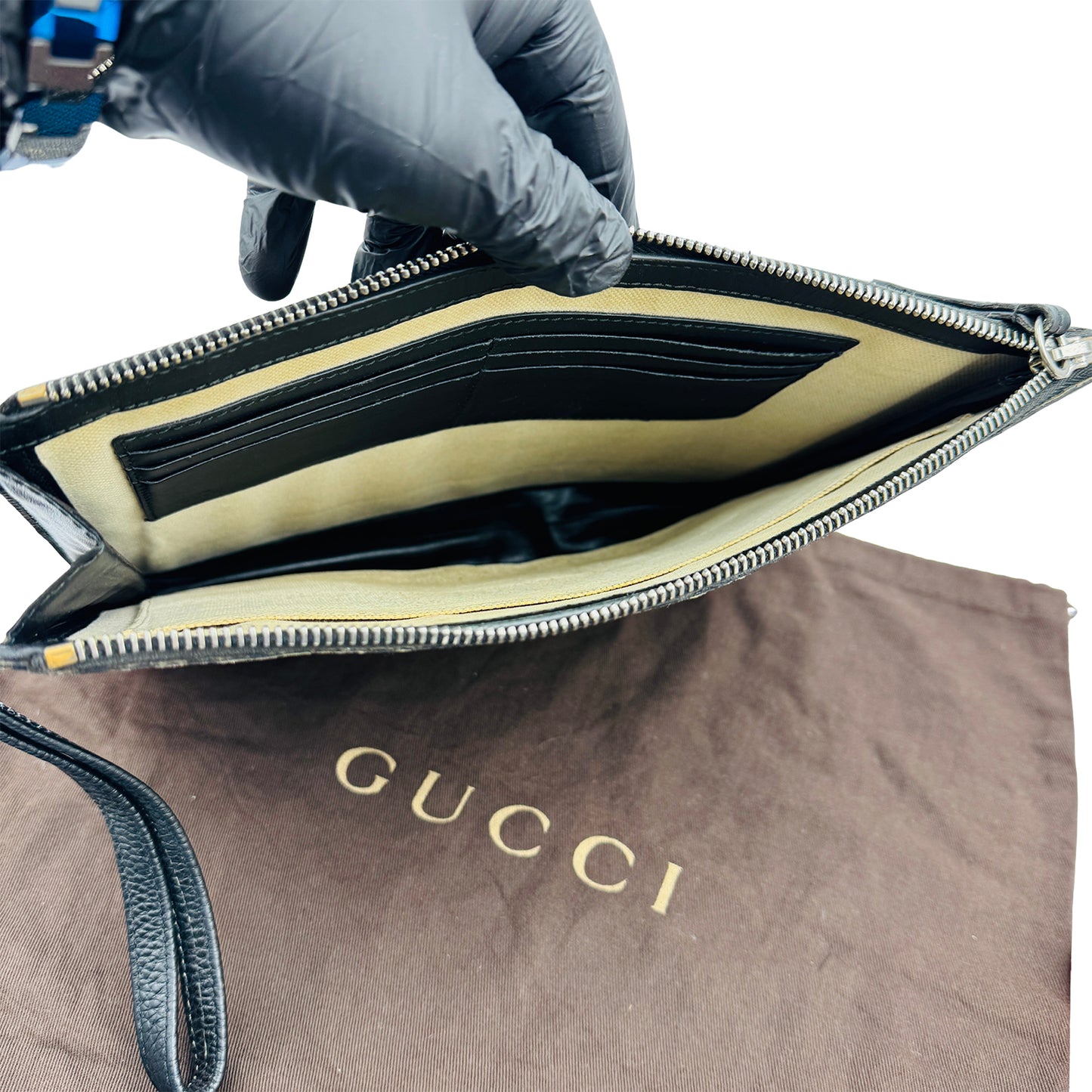 Gucci GG Supreme Tiger Print Zippered Clutch Bag - 575136