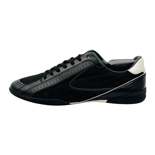 Louis Vuitton Men's Low-Top Black Sneakers (Size 41/41.5)