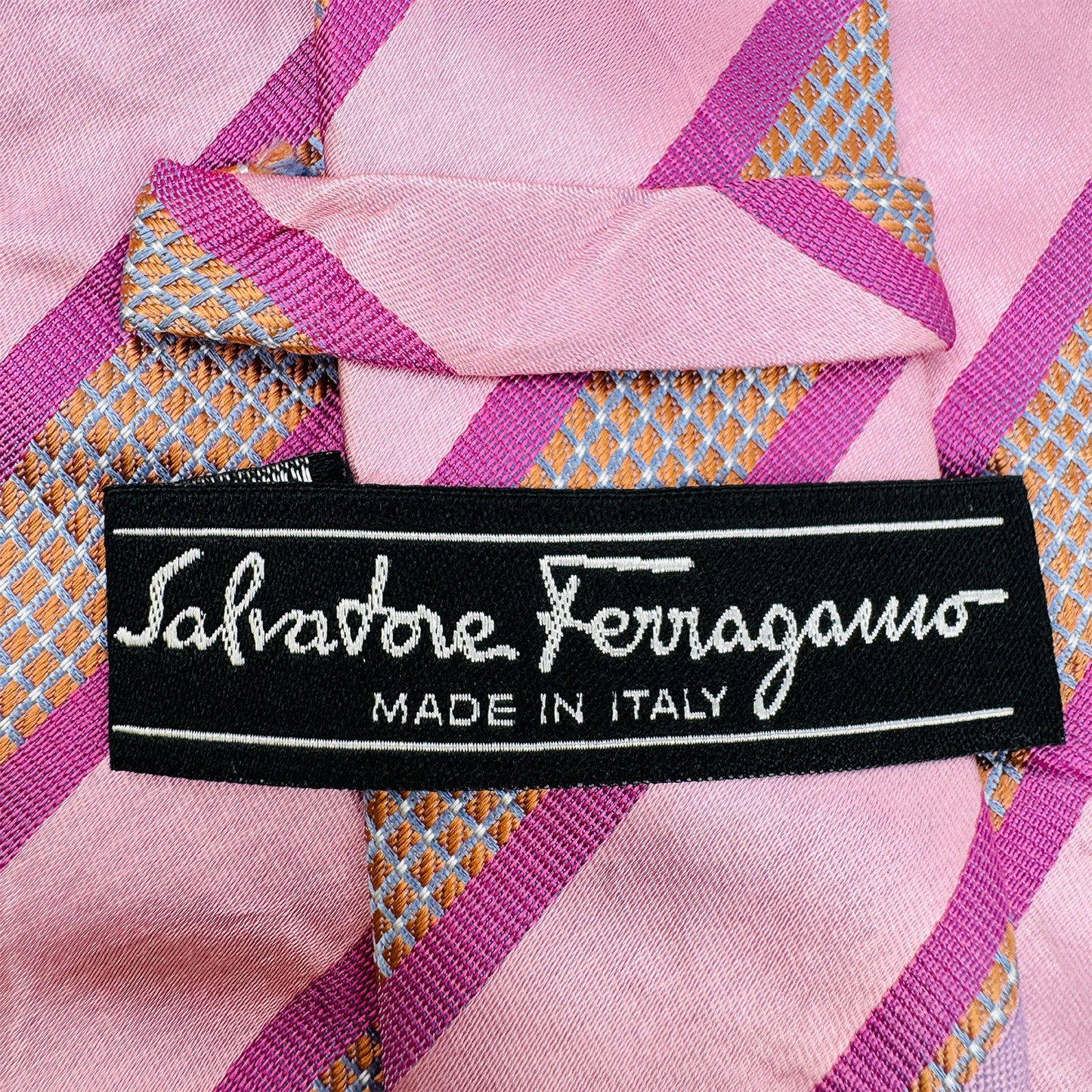Salvatore Ferragamo Light Pink 'Diagonal Stripes' Tie (Size Regular)