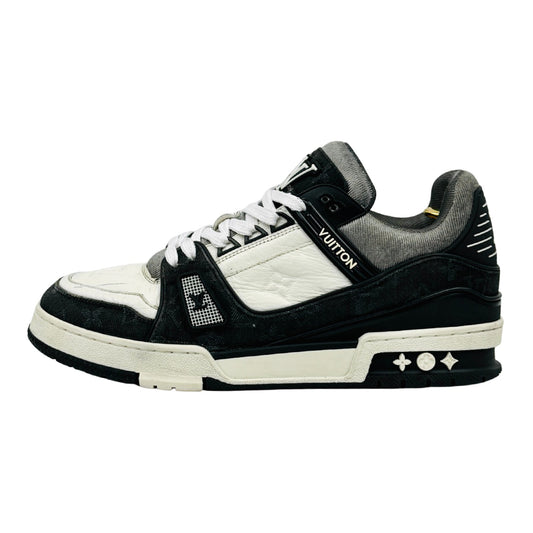 Louis Vuitton Monogram Trainer Sneakers (Size 41)