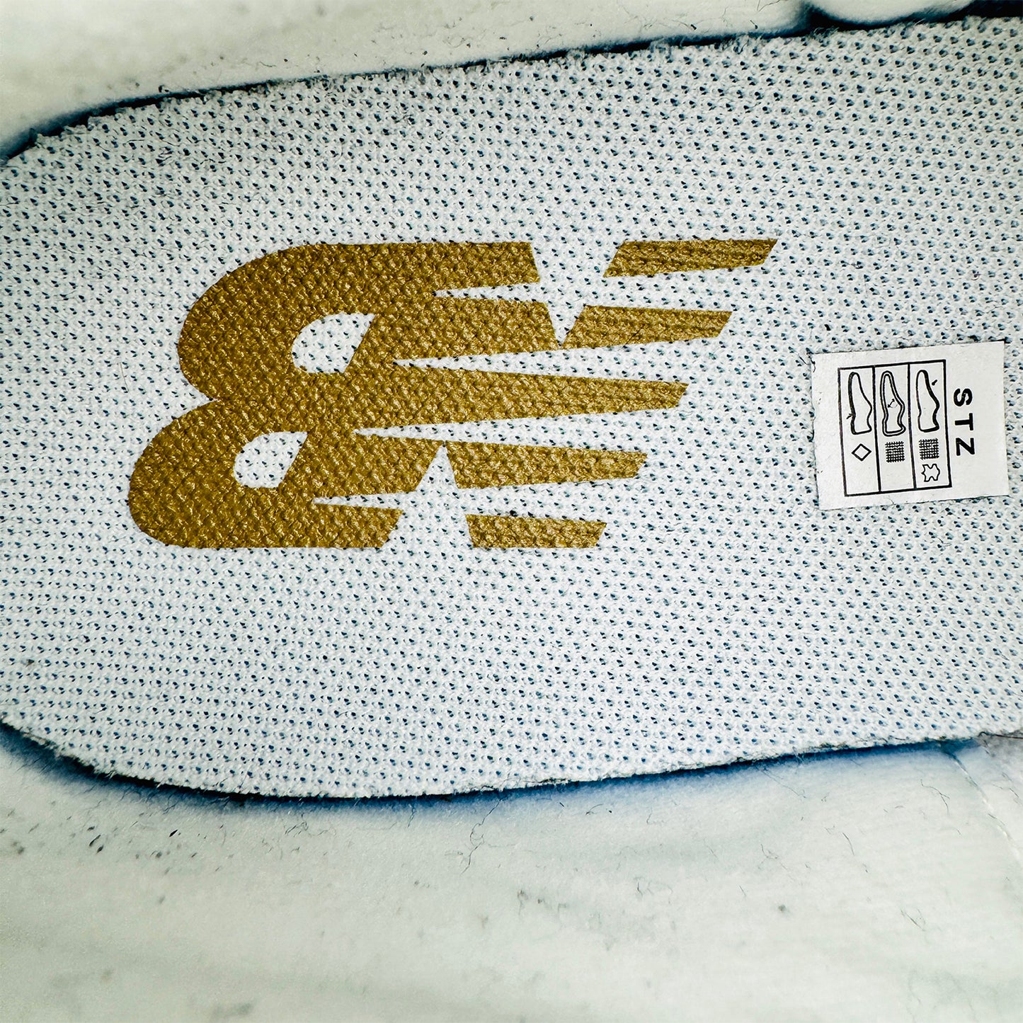 New Balance 327 Sneakers (Size 37.5) - WS327PJ