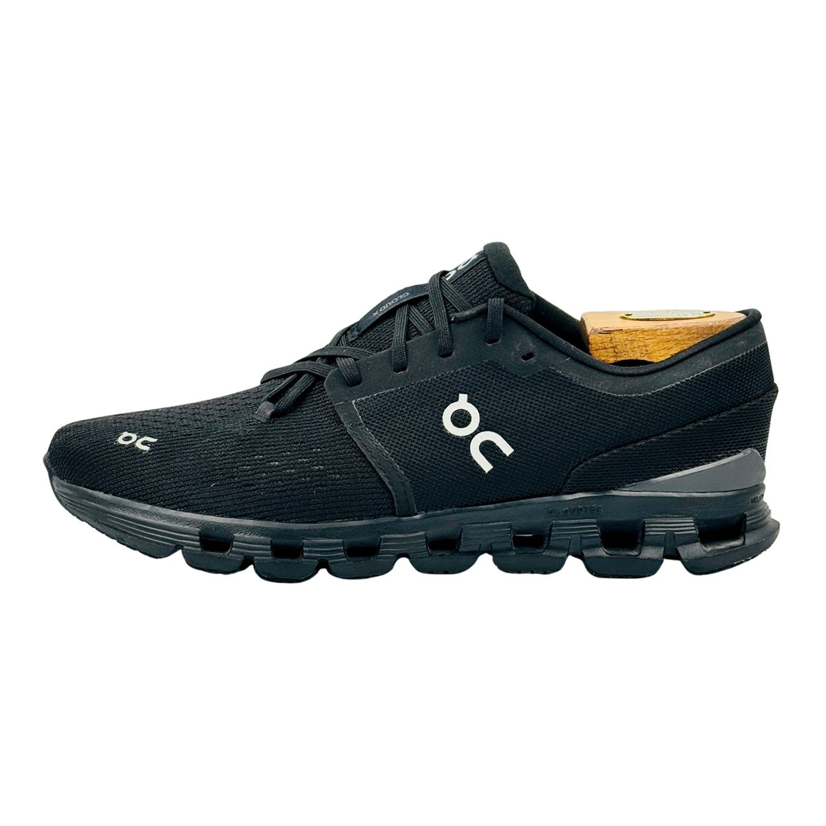On Running Cloud X 4 Black Shoes (Size 42.5) - 3ME30040106