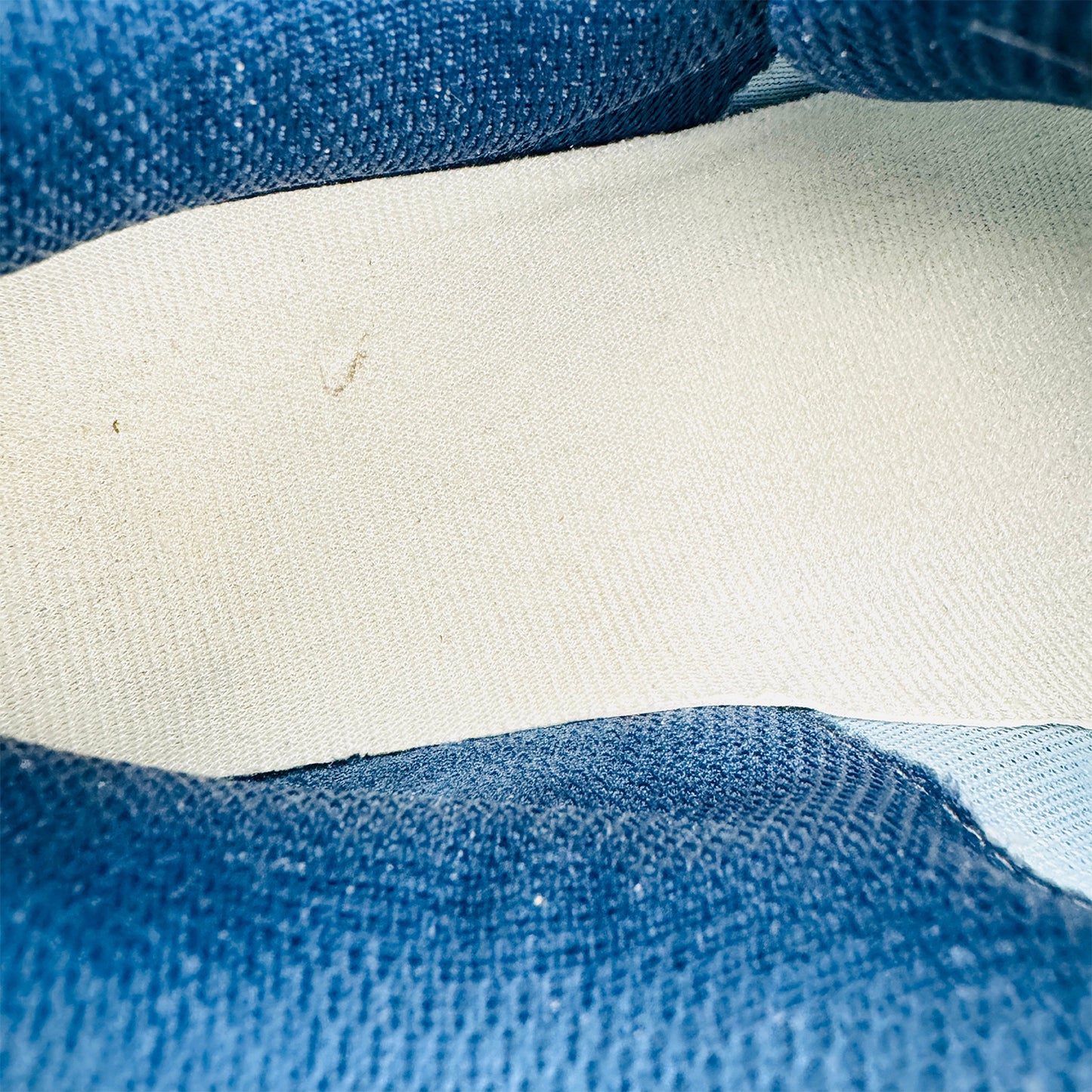 Saucony Aura TR Light Grey Shoes (Size 40.5) - S10863-115