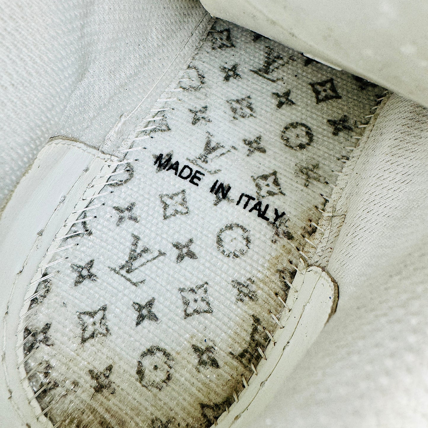 Louis Vuitton Men's LV Trainer Blue Sneakers (Size 41/41.5)