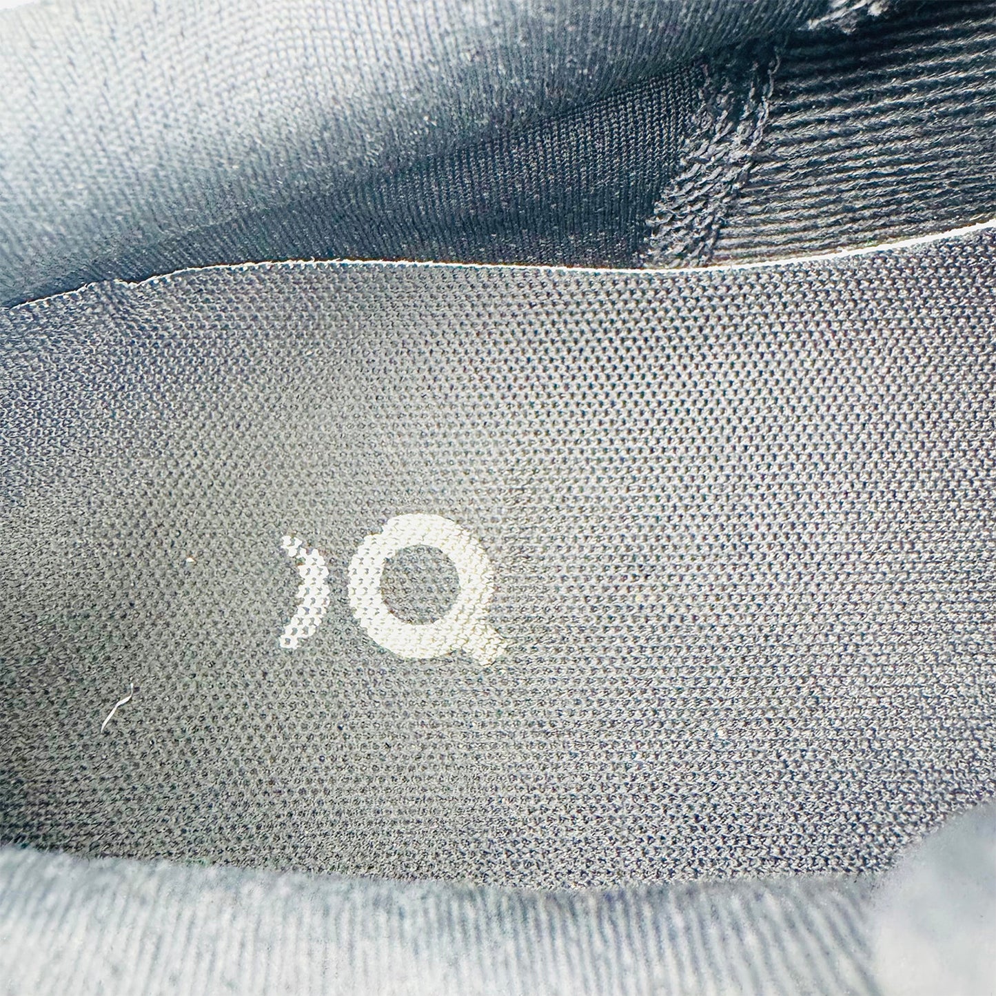 ON Cloudstratus 2 Speedboard Shoes (Size 42) - 39.98657