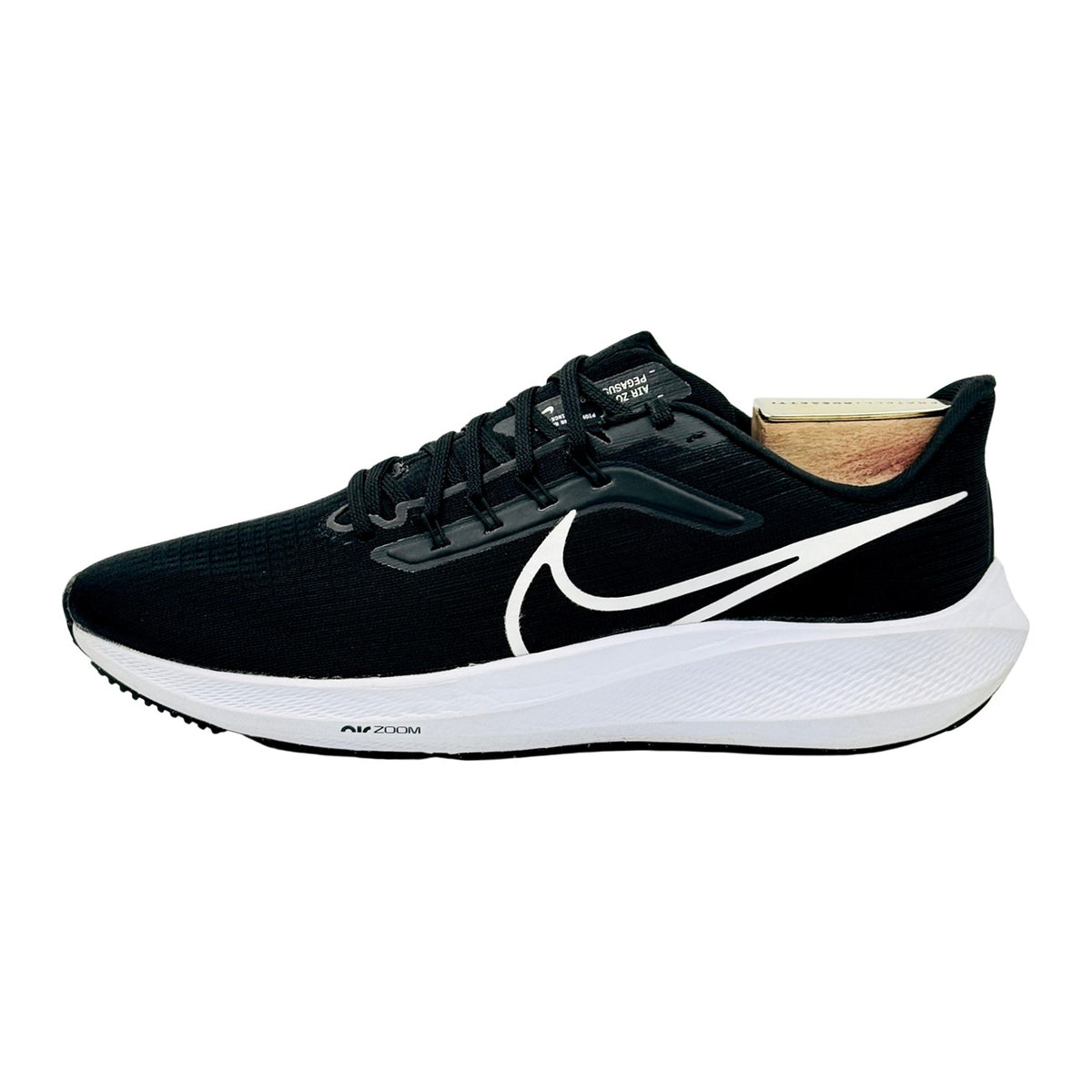 Nike Air Zoom Pegasus 39 TB Shoes (Size 44.5) - DM0164-001