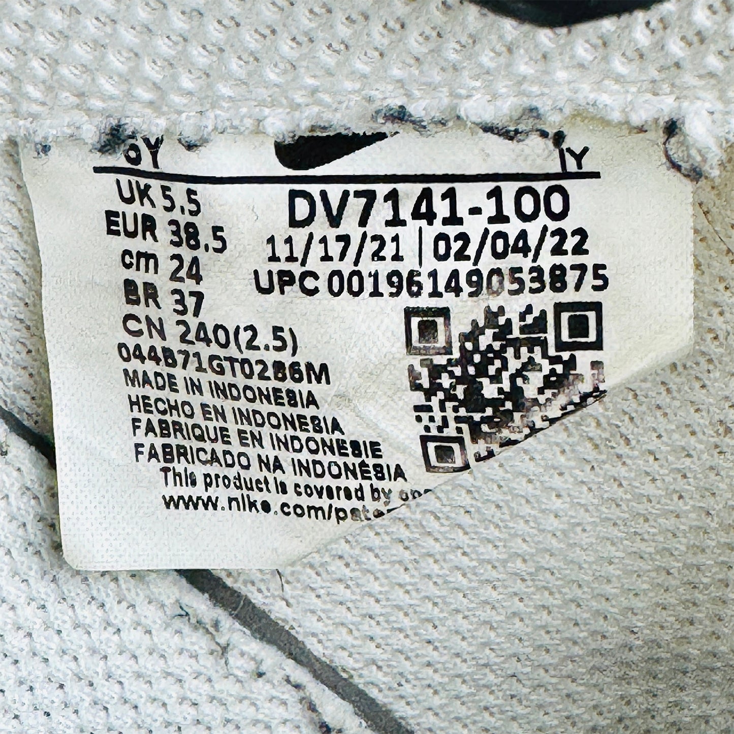 Nike Air Force 1 Low GS Multi-Swoosh Sneakers (Size 38.5) - DV7141-100