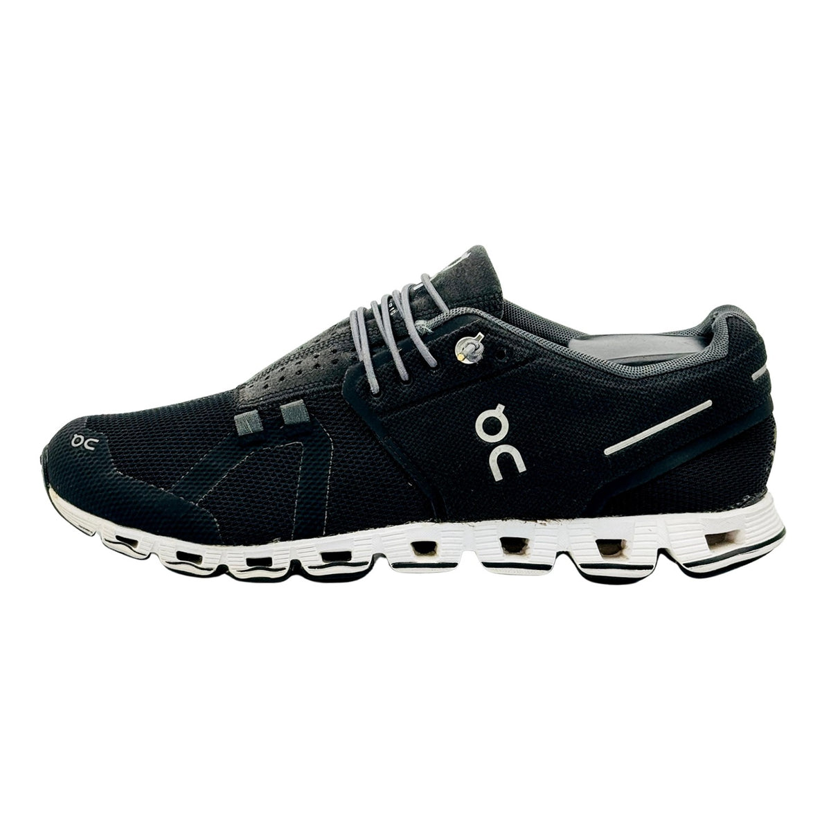On Running Cloud 'Black White' Shoes (Size 40) - 19.0001