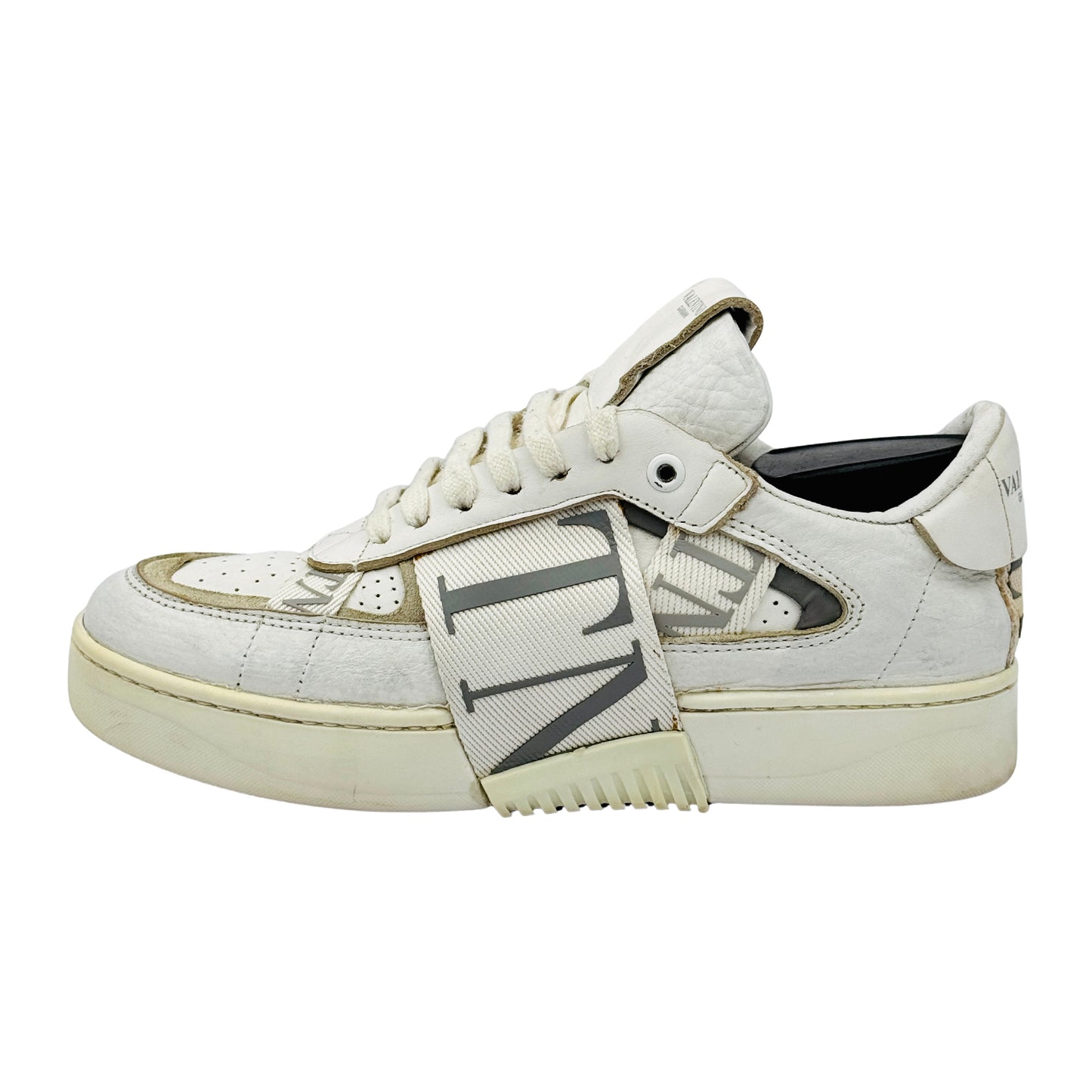 Valentino Garavani VL7N Cut-Out Low-Top Sneakers (Size 39/39.5)
