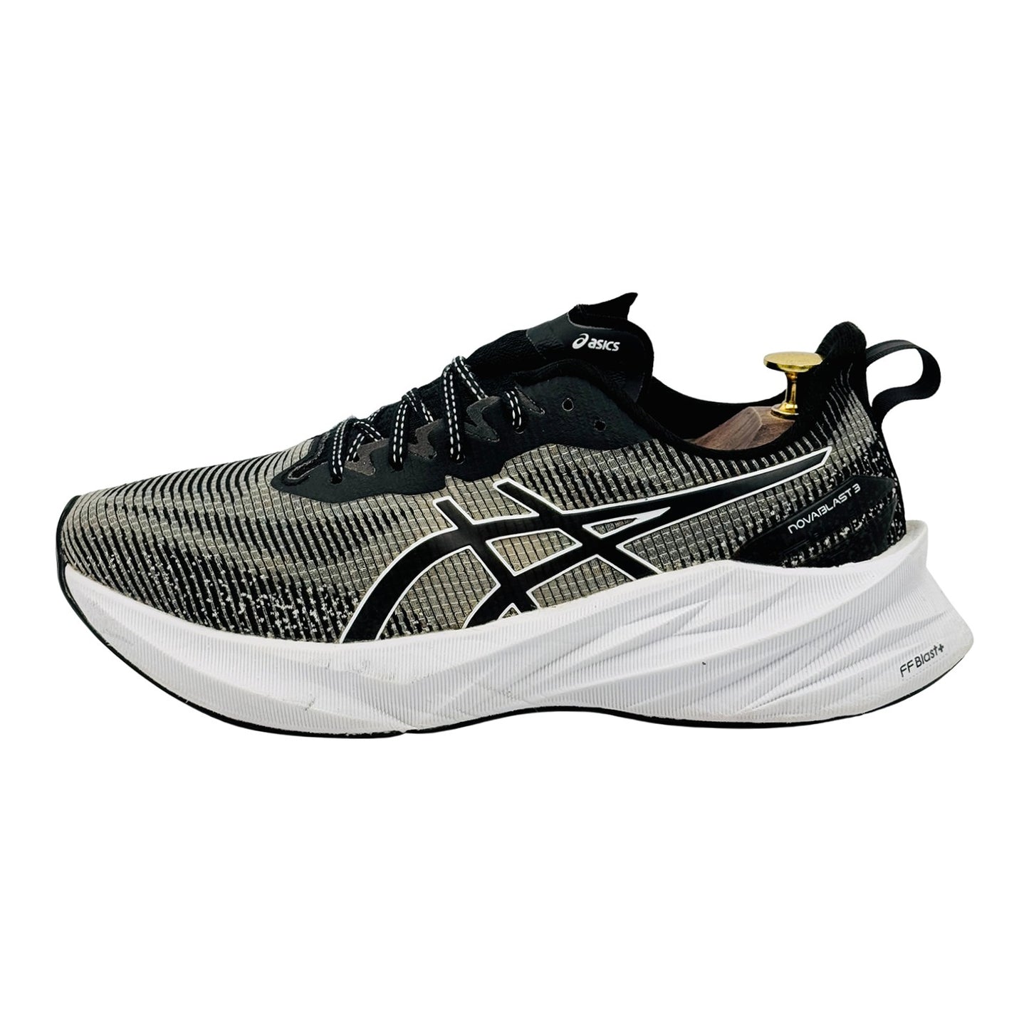 Asics Novablast 3 'Black Graphite' Shoes (Size 41.5) - 1011B591