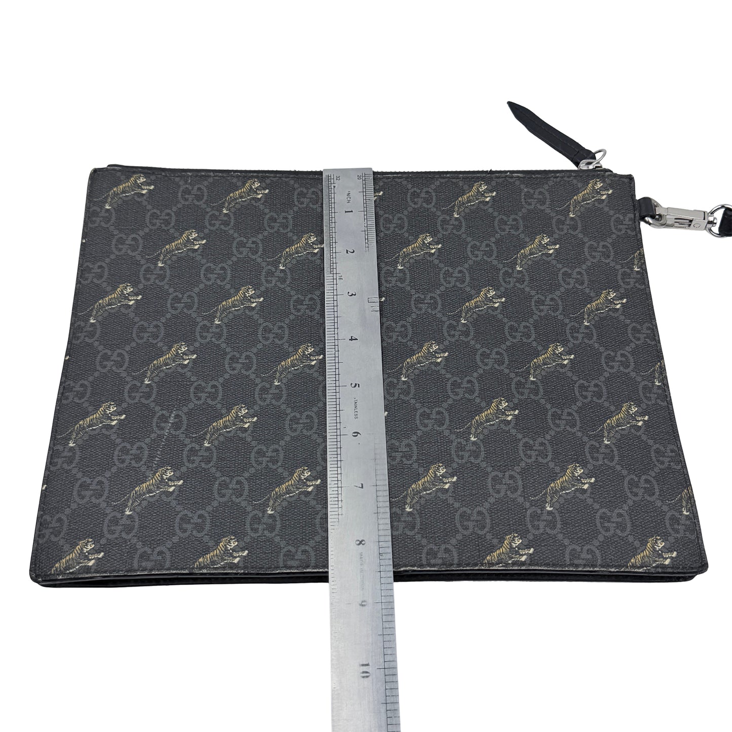 Gucci GG Supreme Tiger Print Zippered Clutch Bag - 575136