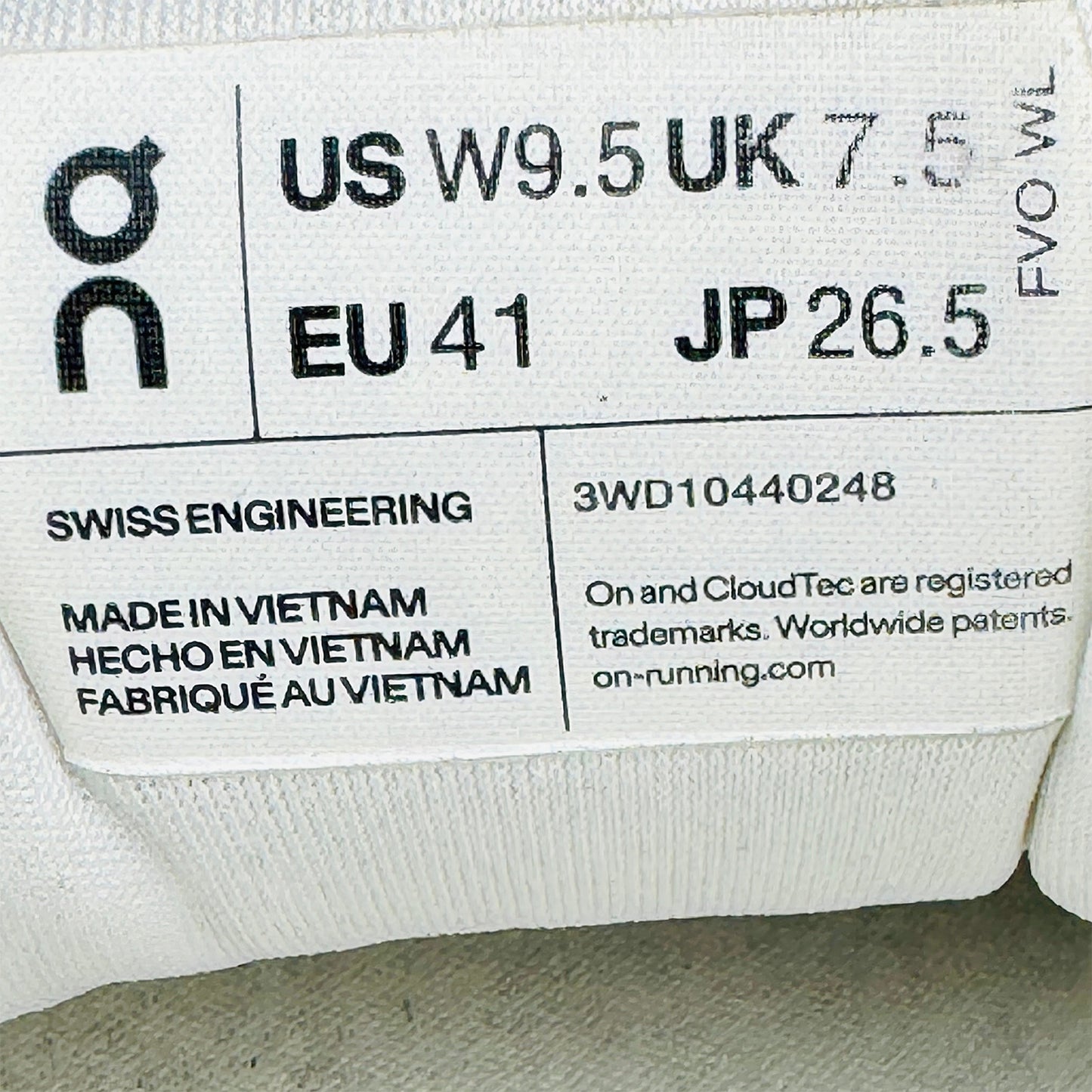 On Running Cloudsurfer Shoes (Size 41) - 3WD10440248