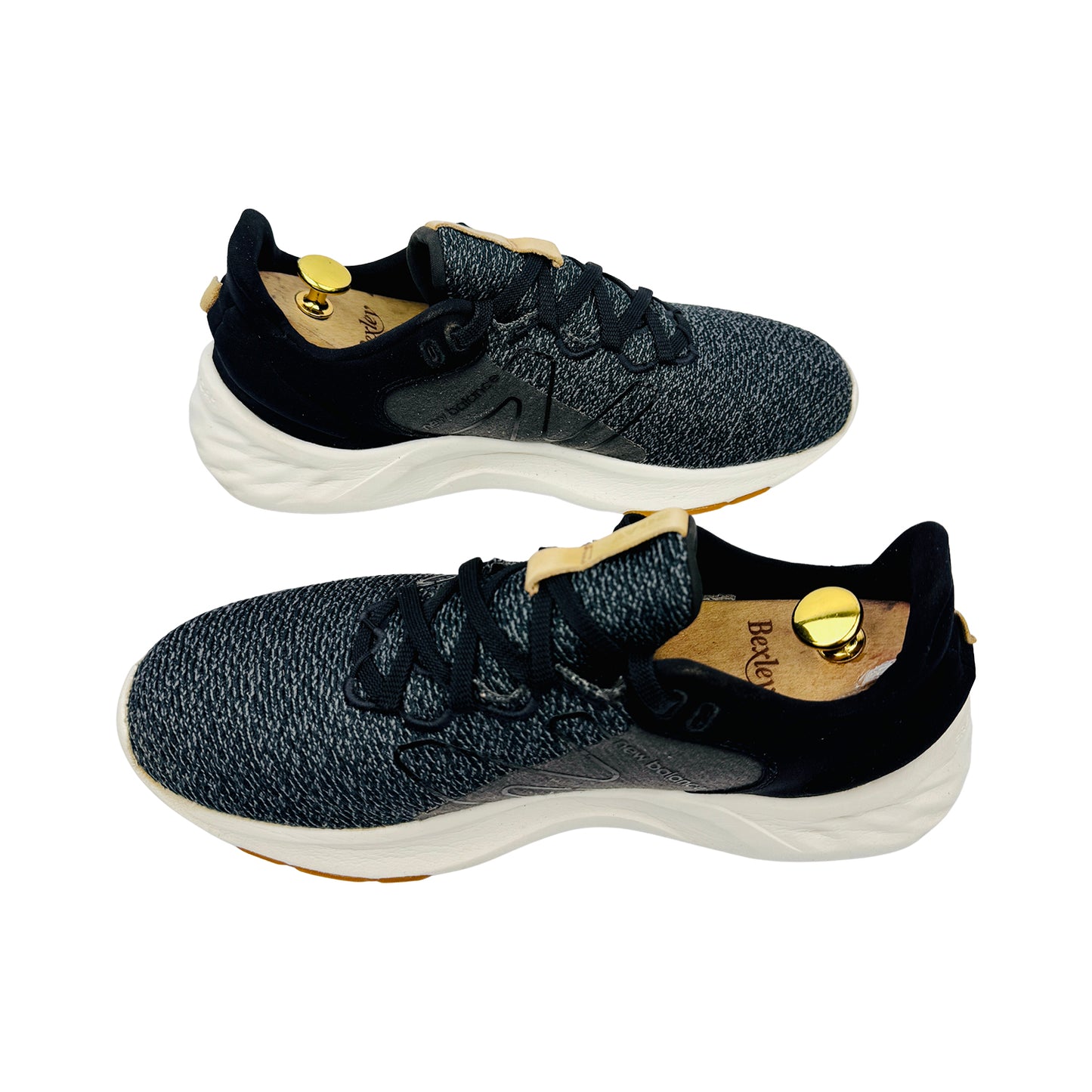 New Balance Fresh Foam Roav V2 Shoes (Size 43) - MROAVLK2