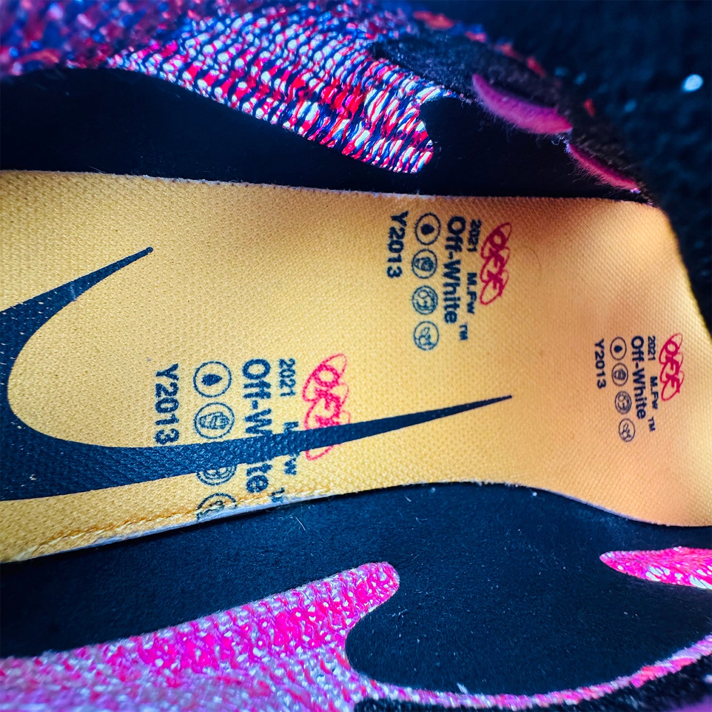 Nike X Off-White Air Zoom Tempo NEXT% Shoes (Size 42.5) - CV0697-400