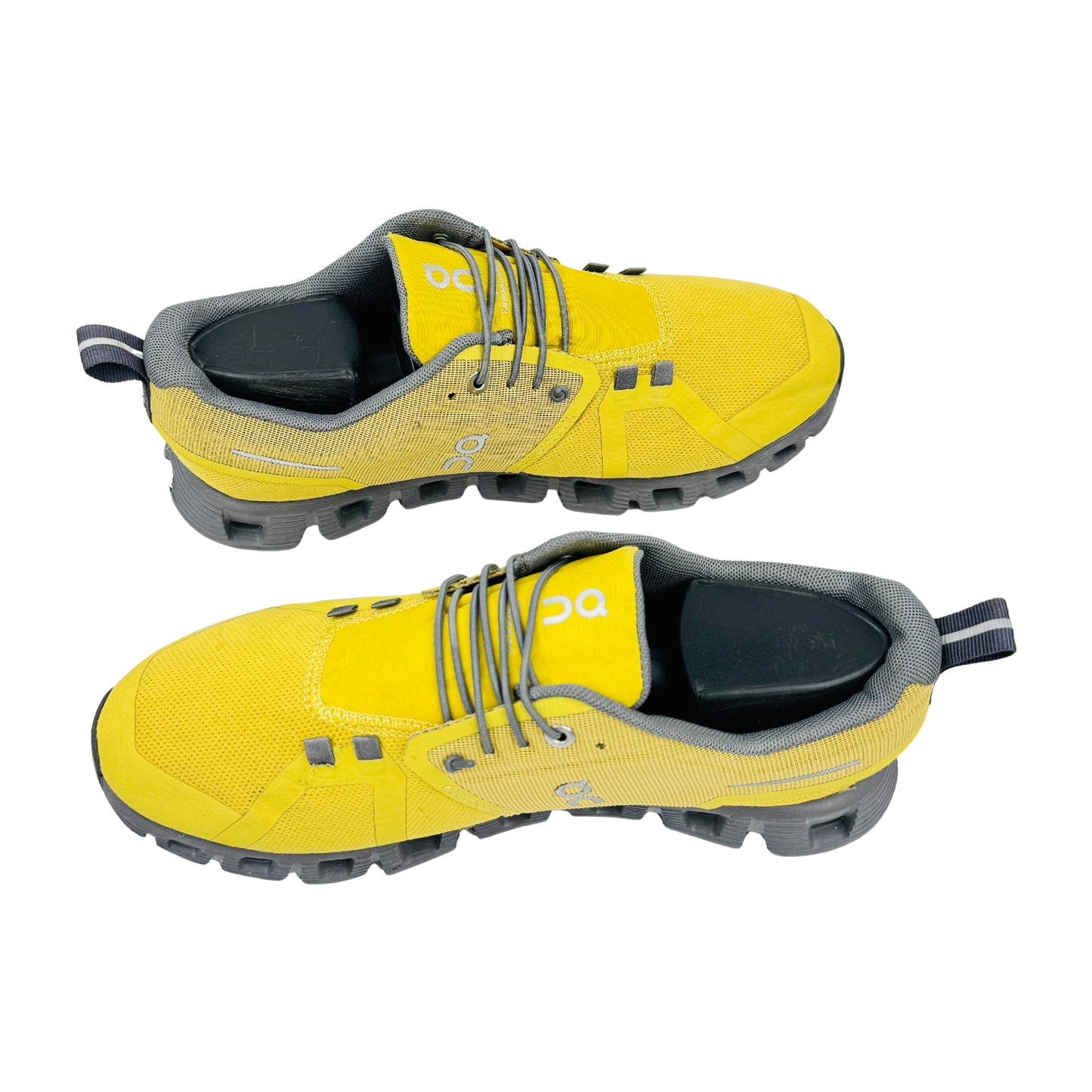 On Running Cloud 5 Waterproof Shoes (Size 40.5) - 59.98529