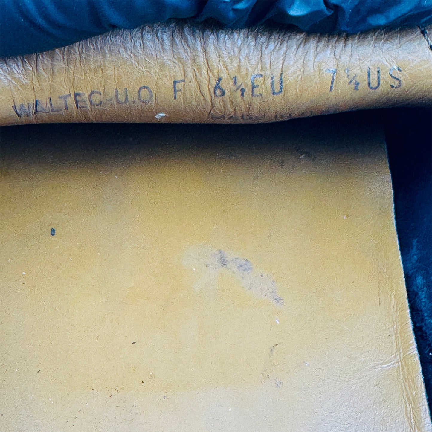 Bally Pearce Black Leather Loafers (Size 42/42.5)