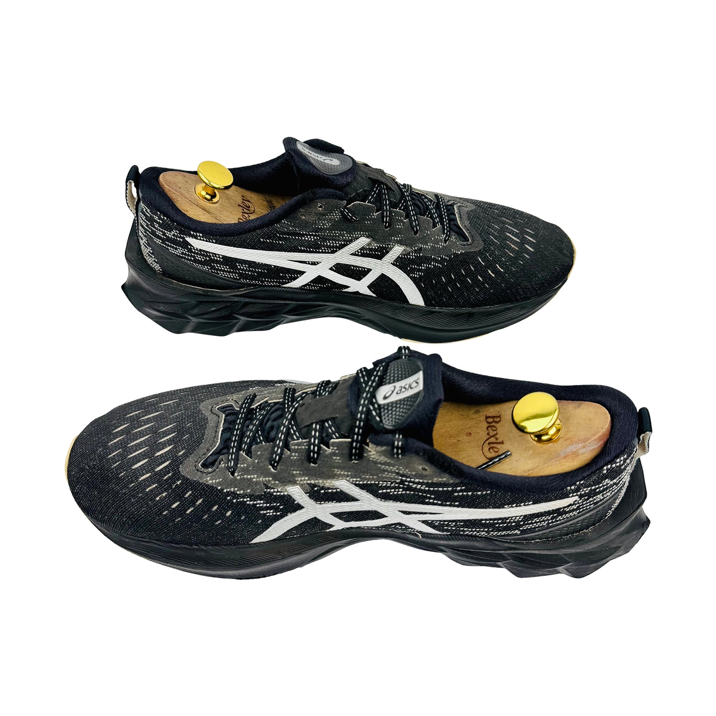 ASICS NOVABLAST 2 Black Sneakers (Size 43/43.5) - 1011B192