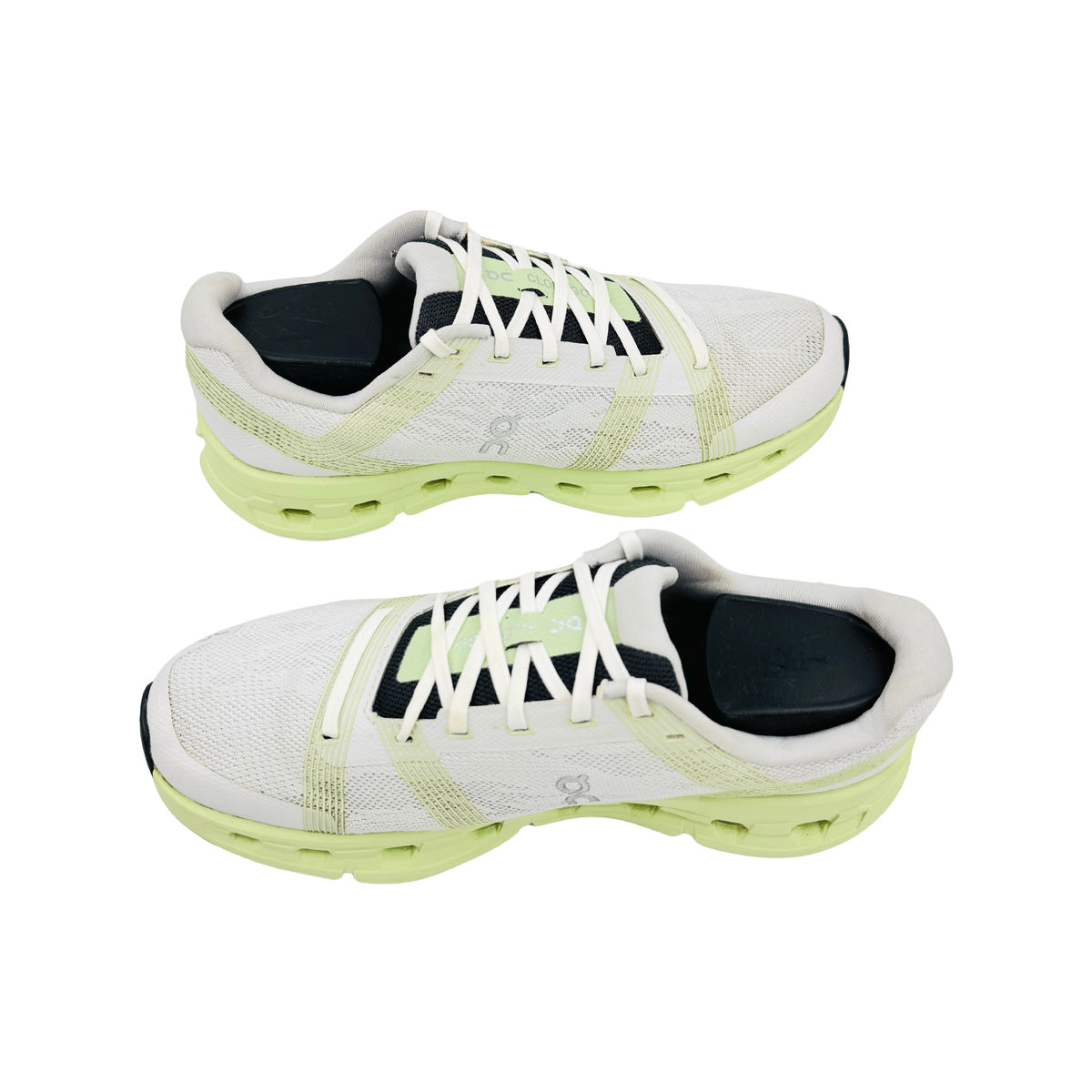 On Cloudgo Running White Shoes (Size 39) - 55.98624