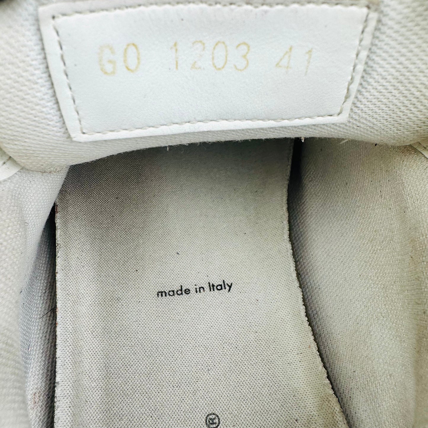 Louis Vuitton Neo Run Away 'White Beige' Shoes (Size 41)