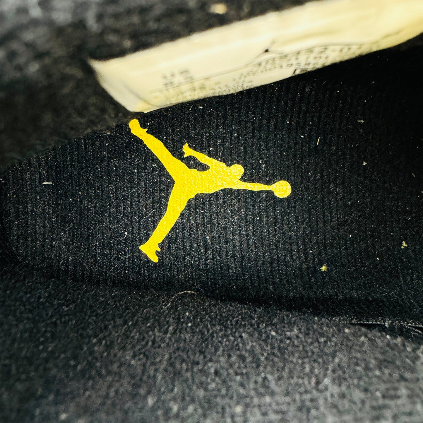 Nike Air Jordan 4 Retro 'Thunder' Sneakers (Size 42) - 408452-017