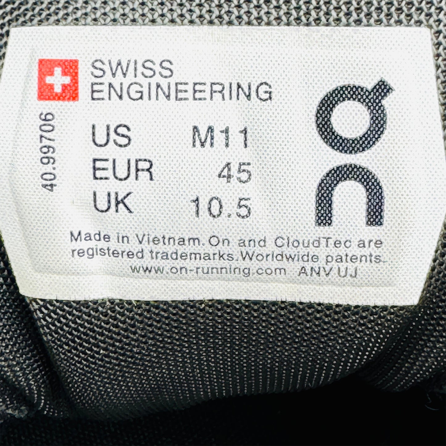 On Running Cloud X Training Shoes (Size 45) - 40.99706