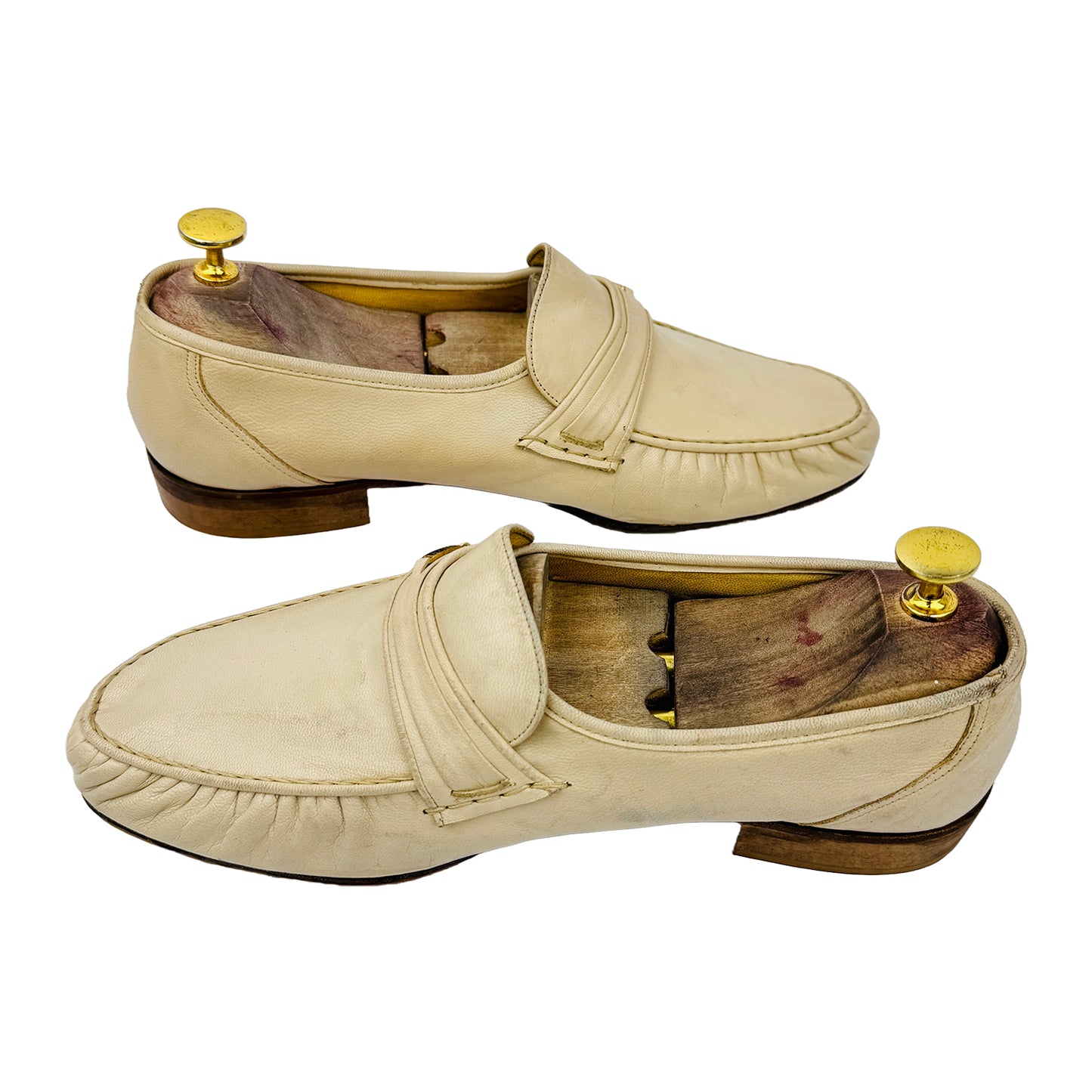 Bally Men's Light Beige Leather Loafers (Size 41/41.5)