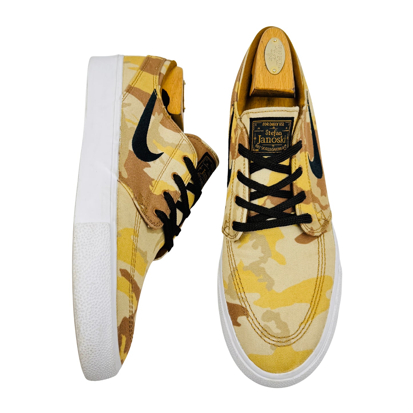 Nike SB Zoom Janoski Sneakers (Size 44) - AQ7878-200